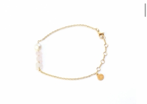 FIJNE ARMBAND PARELTJE roos