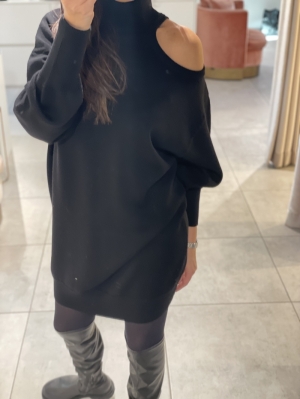 1101009 black 09