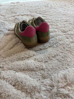 CL047 pink nabuk