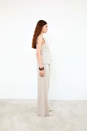 LOGAN beige pin strip