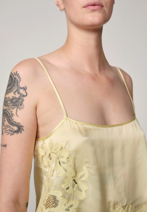 FRIDA pale lime