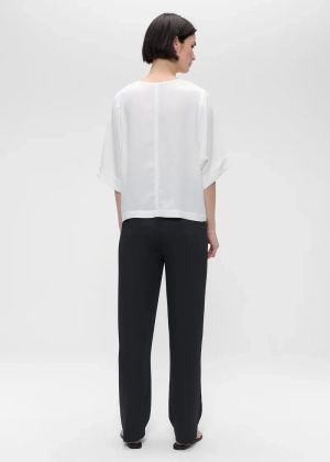 FLUID off-white