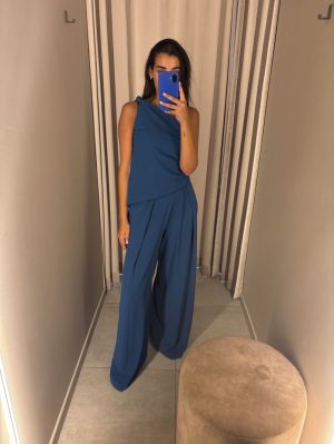 MOIRA blue