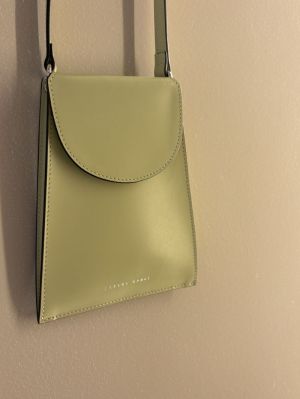 BILLIE PHONE POUCH pistachio