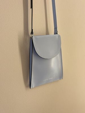 BILLIE PHONE POUCH ice patent