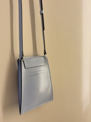 BILLIE PHONE POUCH ice patent