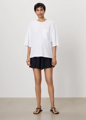 LOOSE FIT white