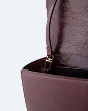 366667 A6110 merlot