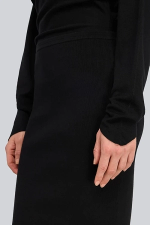 S6WC39 black